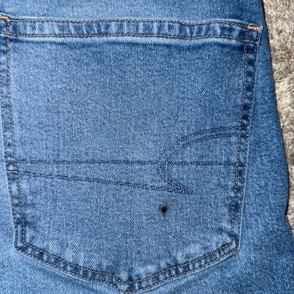 American Eagle Outfitters high waisted Jeans - Picture 5 of 5